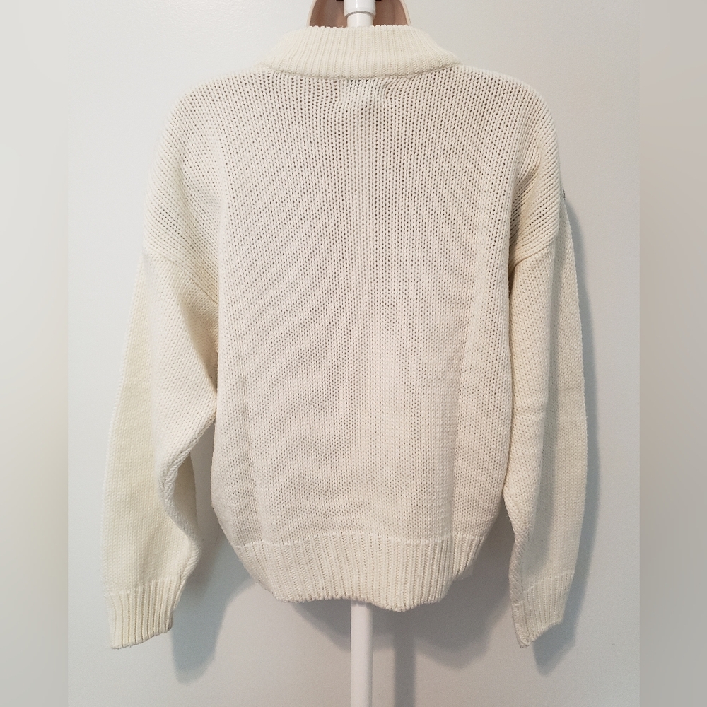Vintage Christmas Sweater - Picture 6 of 9